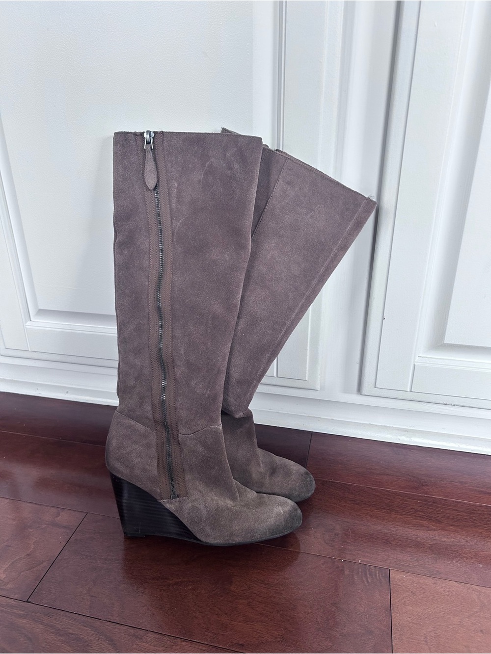 Franco Sarto $129 brown suede knee wedge boots size 7
